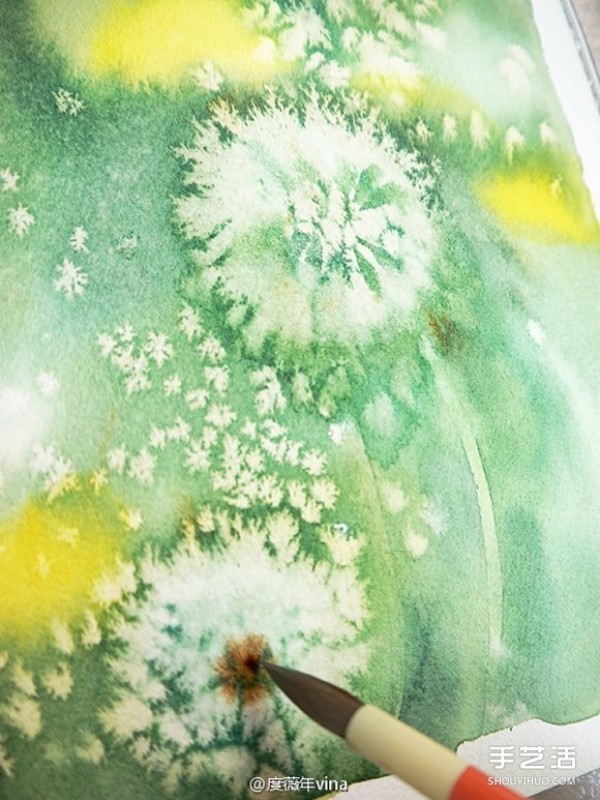 The works of dandelions painted with salt and watercolor have the texture of oil paintings