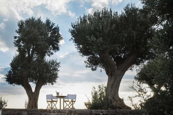 TAINARON BLUE, a resort hotel in the southern tip of Greece 