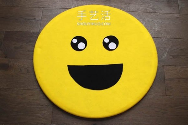 DIY non-woven smiley face! The most suitable decoration for social parties