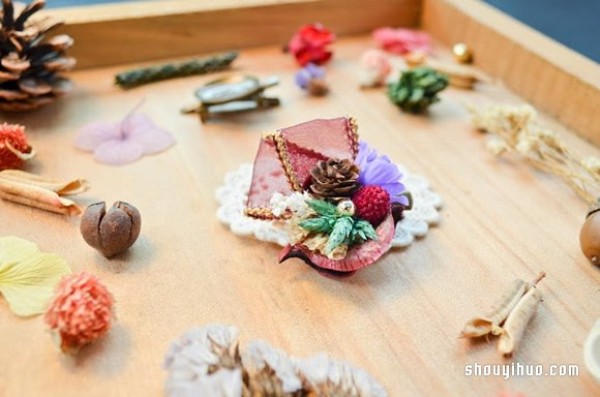 Forest Floral Jewelry Studio: DOOORS Handmade Dried Flowers and Fruits