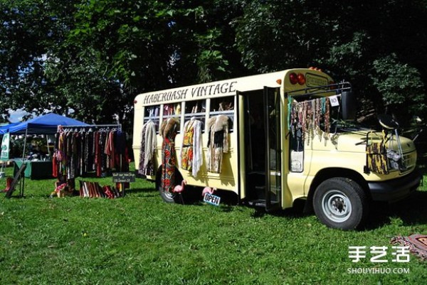 The appearance of converted old buses/trucks into shops will be very attractive