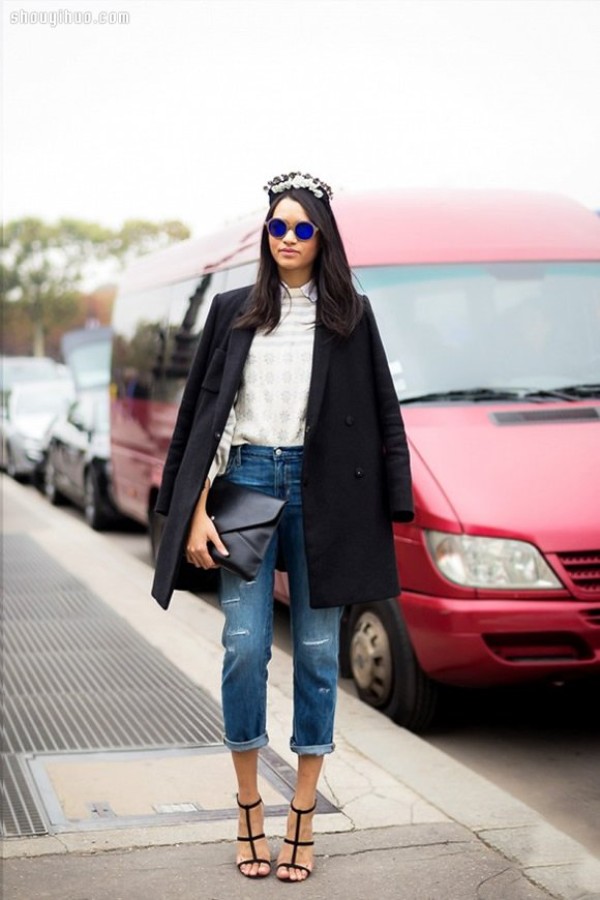 Fashionistas explain 12 fashionable ways to wear jeans