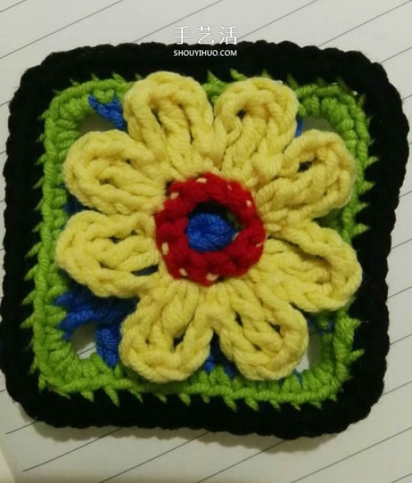 Warm and beautiful! Illustration of how to crochet zinnia cushion