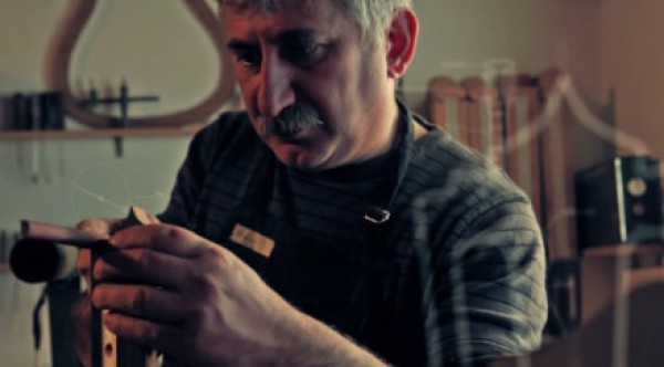 The spirit of craftsman: hand-making a flamenco guitar