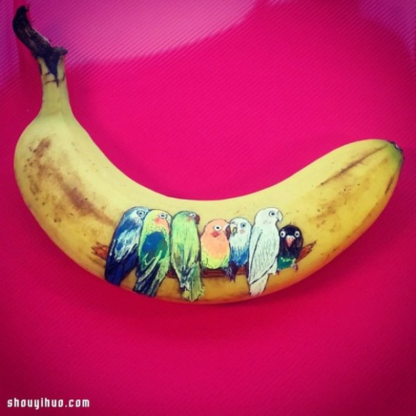 Stunning Banana Paintings by Elisa Roche