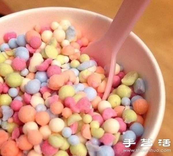 Lovely pearl ice cream with beautiful color