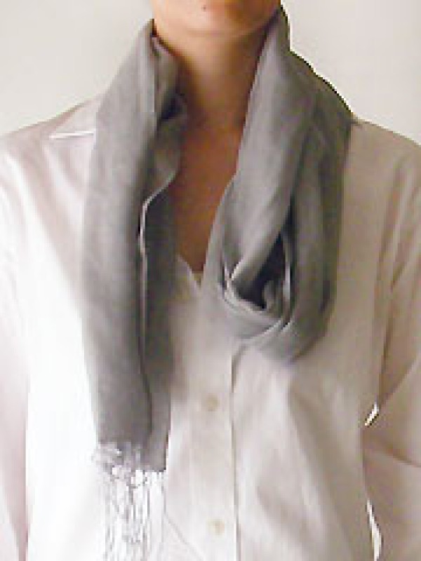 A comprehensive collection of various ways to tie a scarf, and 60 ways to tie a long scarf