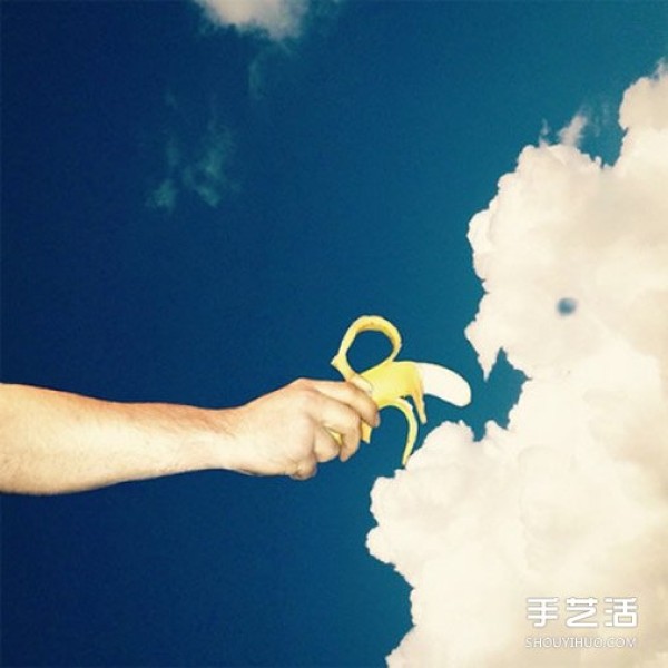 Simple and interesting optical illusion photography teaches you how to play with clouds