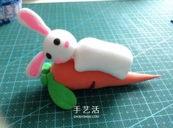 Illustrated tutorial for making cute rabbits and carrots from ultra-light clay