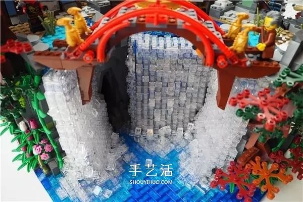 Lego is playing in this realm! A Lego model built with tens of thousands of bricks