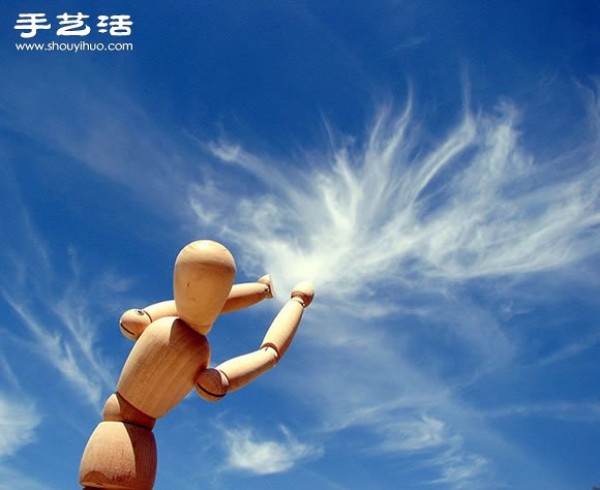 Imaginative and interesting white cloud photography