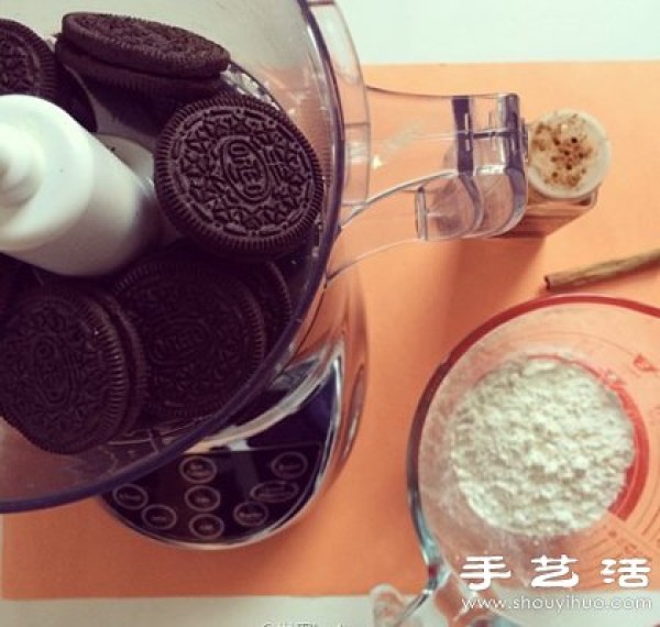 A new way to eat Oreo cookies, a DIY way that will make you fall in love with it at first sight