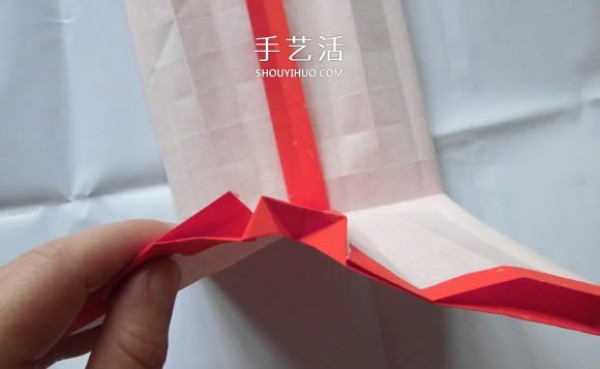 Only one piece of paper! Illustrated steps for making an origami bow gift box