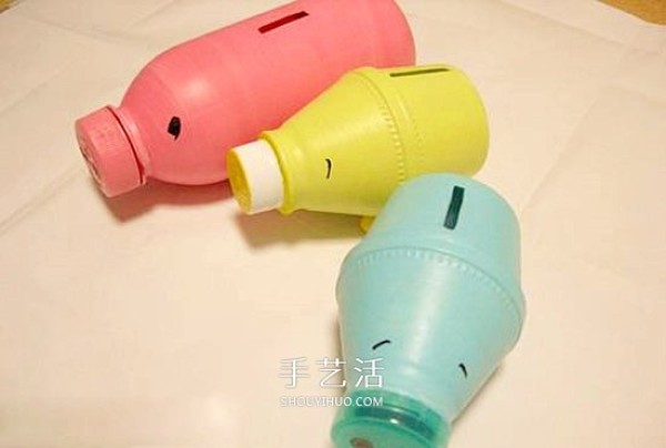 Plastic bottle handmade cartoon piggy bank