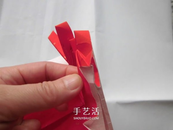 Only one piece of paper! Illustrated steps for making an origami bow gift box