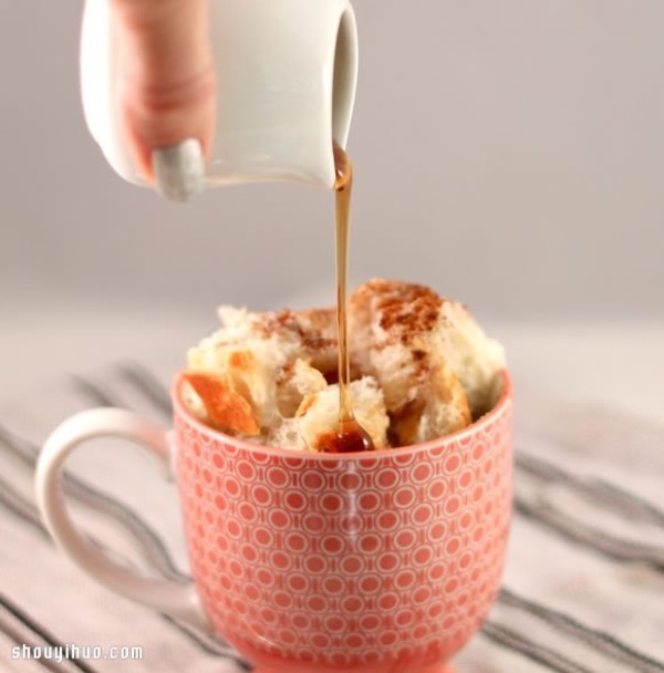 5 Microwave Dessert Recipes with Super Simple Ingredients and Methods