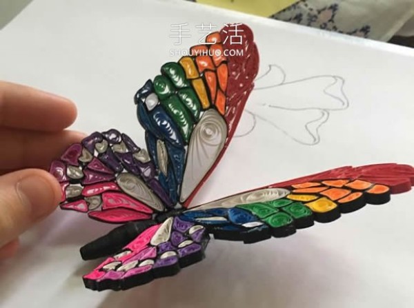 Colorful elves! Tutorial on making paper quilled butterflies by hand