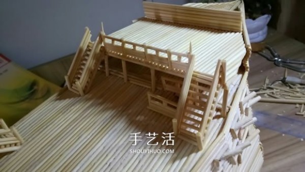 The ancient warship model is hand-made with disposable chopsticks