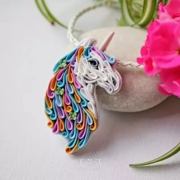 Like exquisite quilling paper! The charming soft clay animal works of the Russian girl