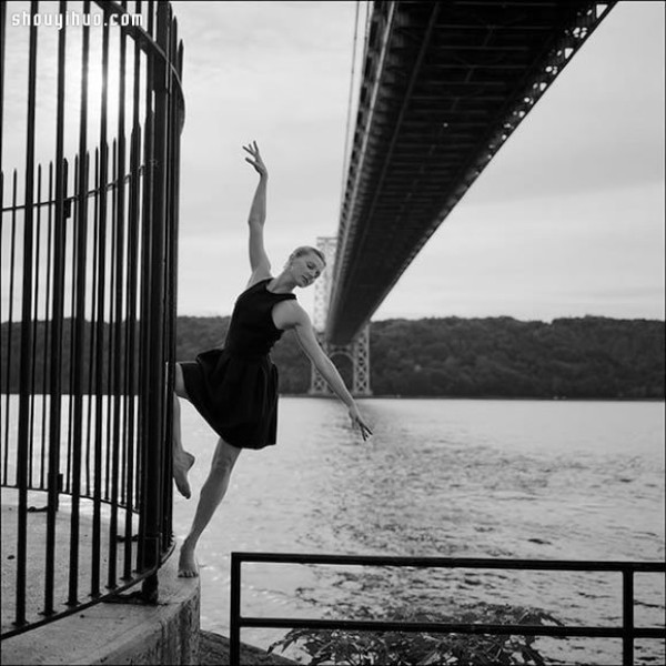 The graceful ballet postures outside the pointe art stage under the camera