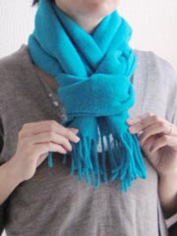 A comprehensive collection of various ways to tie a scarf, and 60 ways to tie a long scarf