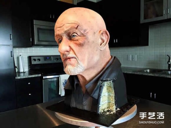 Super realistic portrait cake production, I thought it was a wax figure! 