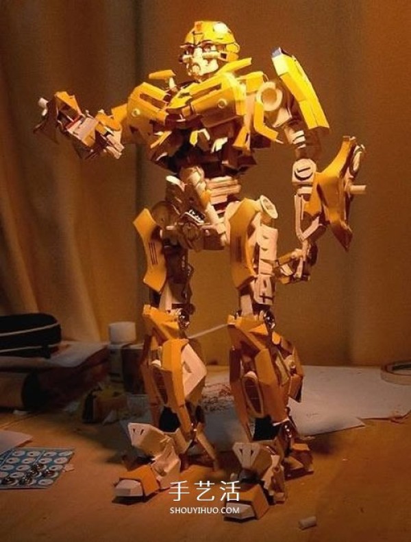 Transformers Bumblebee model waste paper box to make Bumblebee works