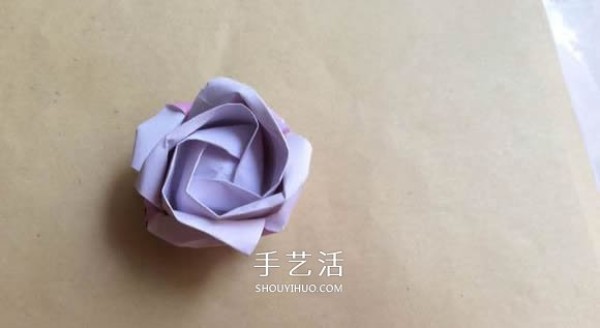 Handmade Kawasaki Rose Origami Illustrations. The step-by-step pictures are very clear! 