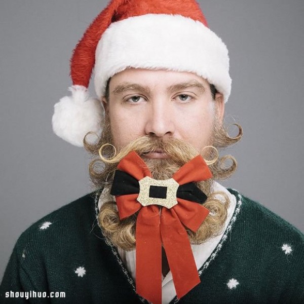 12 Weird Christmas Beards for Bearded Men to DIY! 