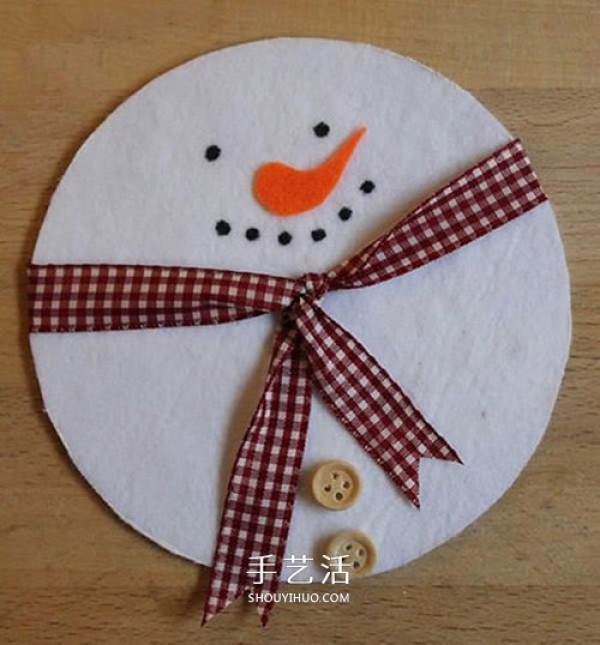 Small production of New Years hangings: use non-woven fabrics and CDs to make snowman hangings