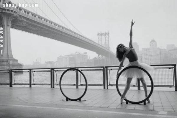 The graceful ballet postures outside the pointe art stage under the camera