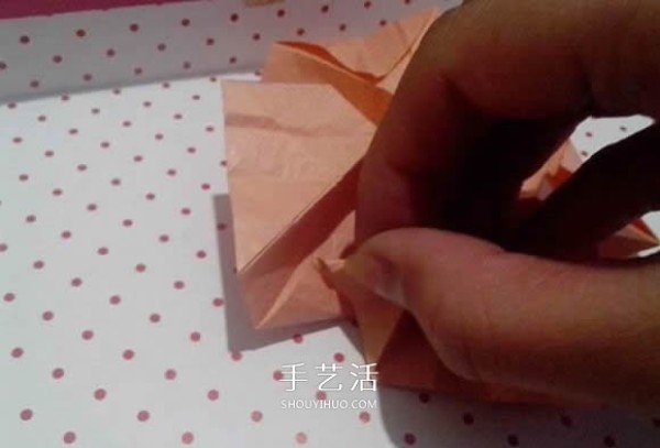 The best introductory tutorial for beginners with detailed illustrations of the Kawasaki rose fold method