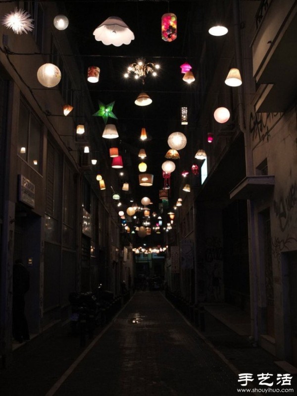 DIY the warm alley in "Ten Thousand Houses of Lights"