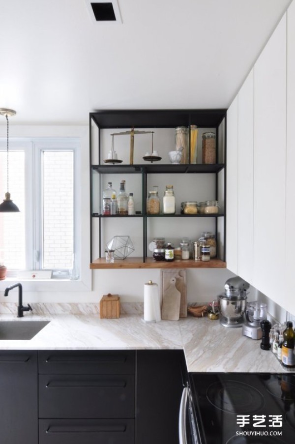 The kitchen is stylish and tidy: tips for decorating open kitchen shelves