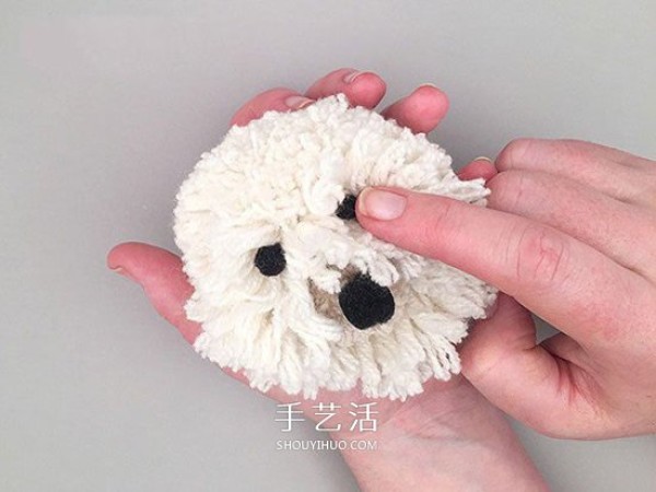 Yarn ball creative DIY to make a super cute dog with a cloak