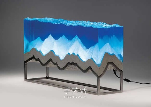 Use hand-cut glass to simulate a clear underwater world