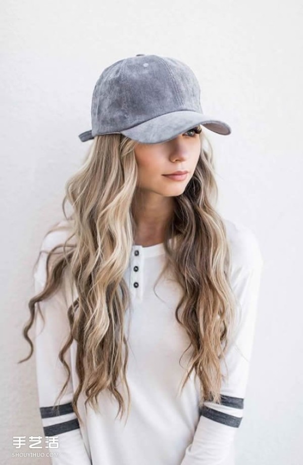 Have your hair not done in winter? 3 basic hat styles to help you look stylish