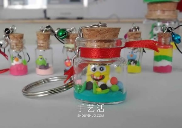 How to make your own clay cartoon bottle