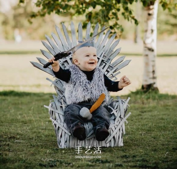 Rule Westeros! Use a plastic chair to make an Iron Throne for your baby