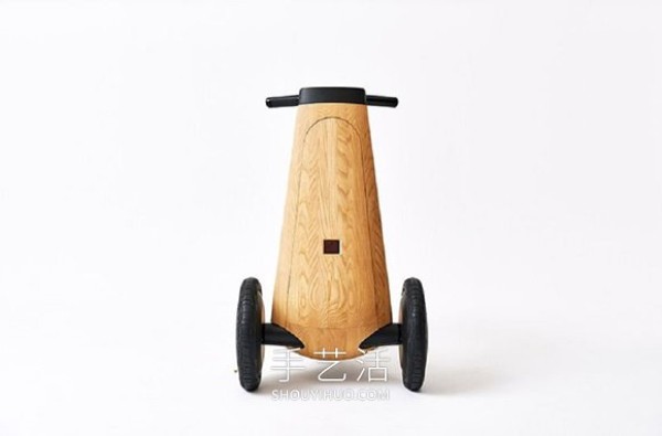 This is not a childrens walker! Solid wood three-wheel electric vehicle ILY-Ai