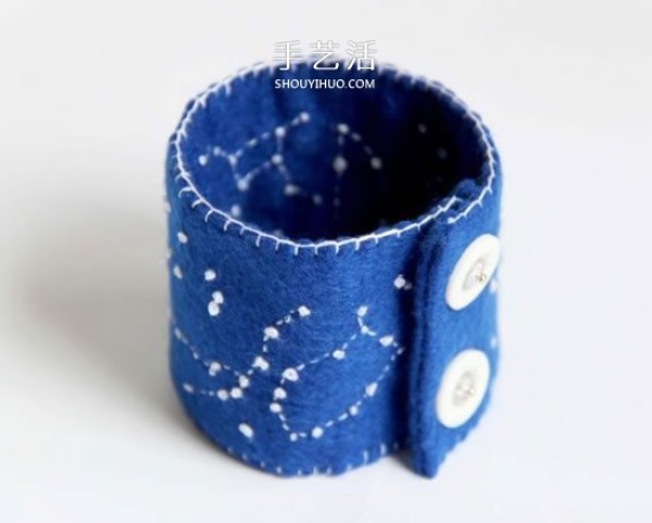 Love the beautiful starry sky! How to make handmade fabric starry sky wristband