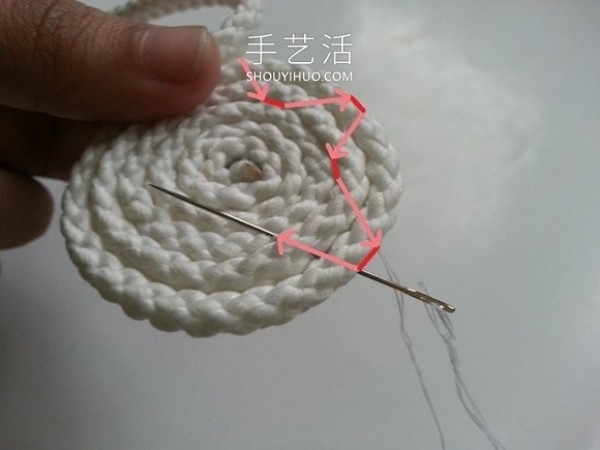 Tutorial on how to make handmade flower coasters with nylon rope