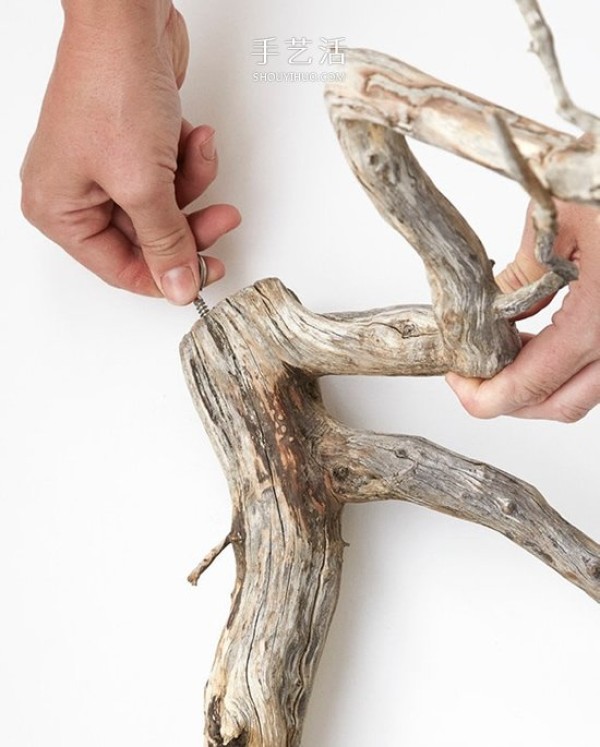 Charming chandelier decoration! Reuse of dead branches and glass jars DIY