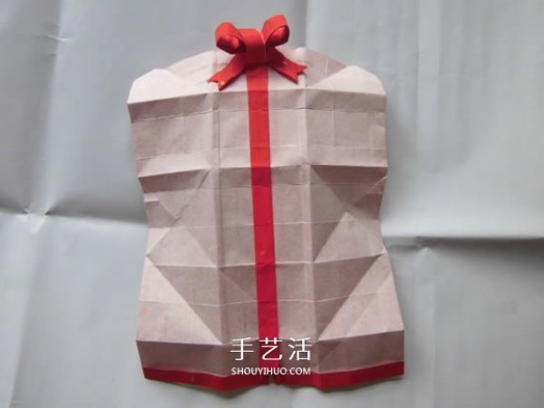 Only one piece of paper! Illustrated steps for making an origami bow gift box