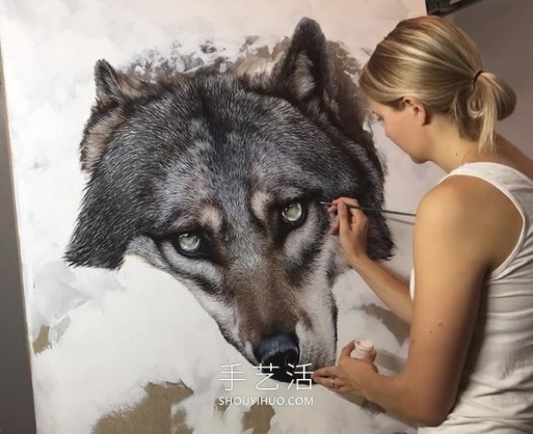 Hyper-realistic oil painting, capturing the wild and natural beauty of wild animals