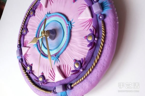 Fairy-tale style polymer clay clock works, each wall clock is full of stories