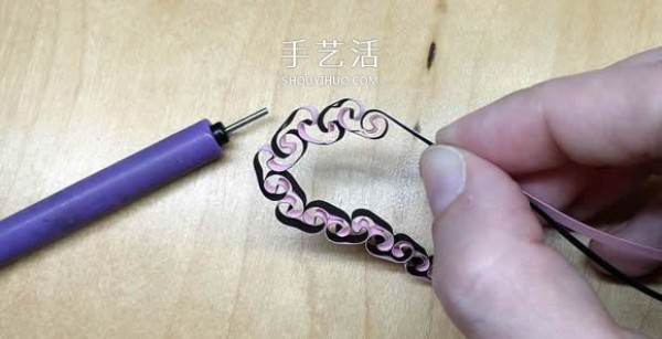 Video tutorial on how to make simple homemade quilled paper earrings