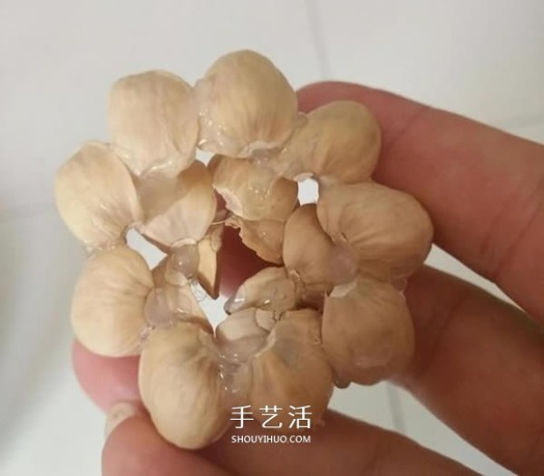 How to make handmade flower arrangements from pistachio shells