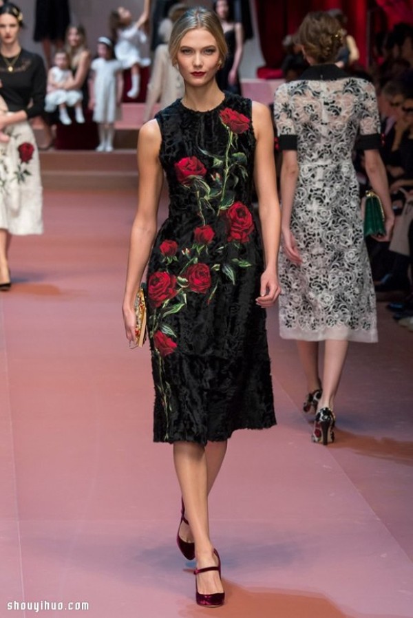 Dolce & Gabbana 2015 Autumn and Winter Fashion: An Ode to Mothers Love