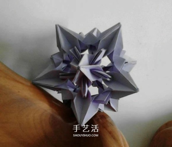 Illustrations on how to fold handmade starry sky bouquets are like hollow luminous stars